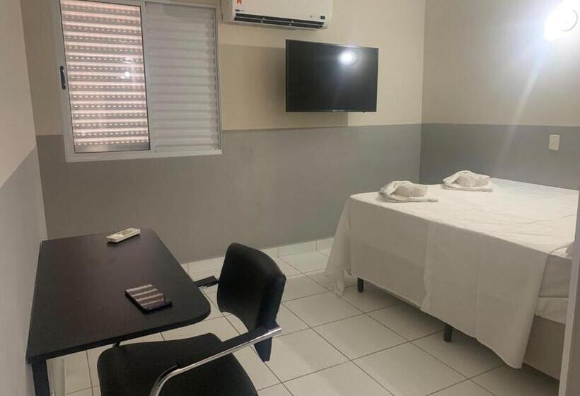 酒店 Barão Ribeirão