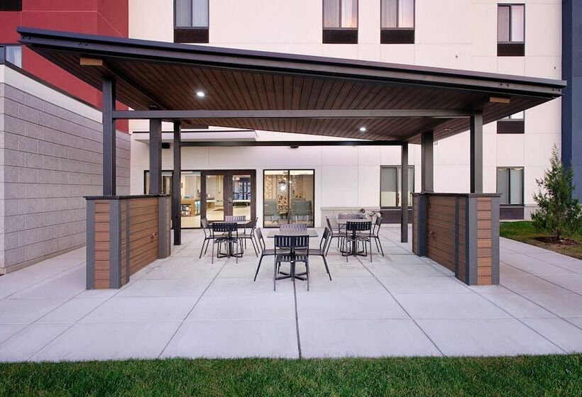 호텔 Candlewood Suites Detroit Sterling Heights, An Ihg