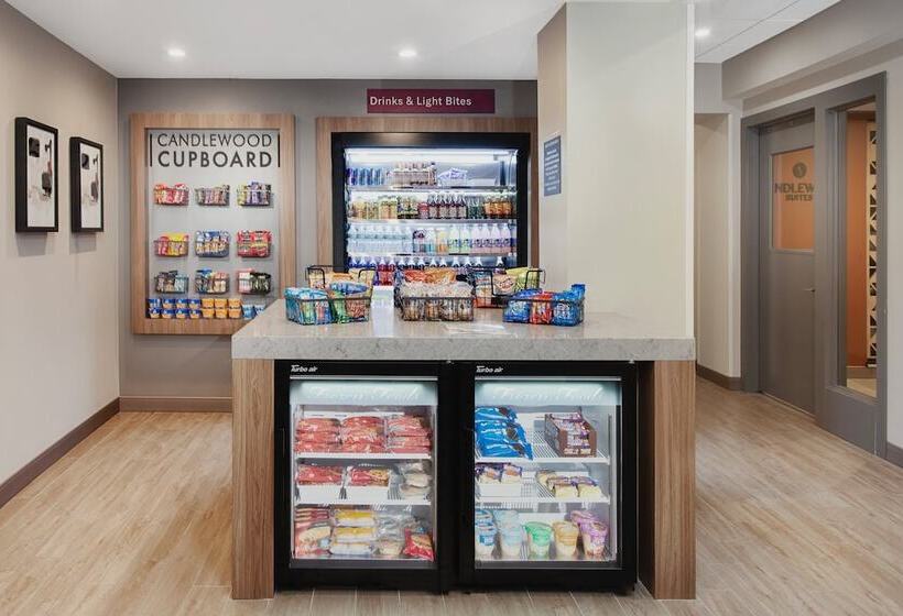 호텔 Candlewood Suites Detroit Sterling Heights, An Ihg