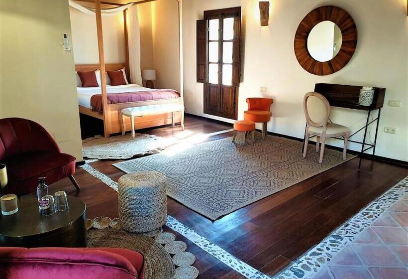 هتل Casa Del Armiño Mansión De La Familia De El Greco