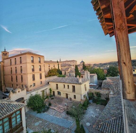هتل Casa Del Armiño Mansión De La Familia De El Greco