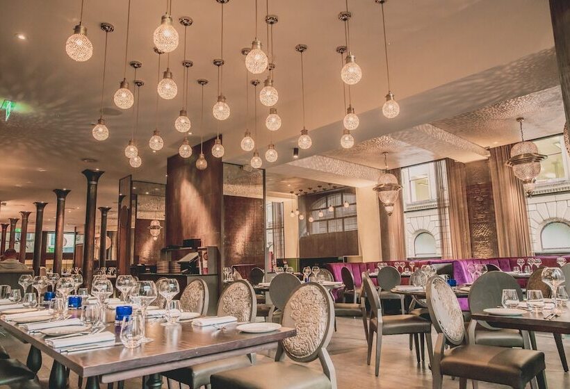 Отель Forty Seven