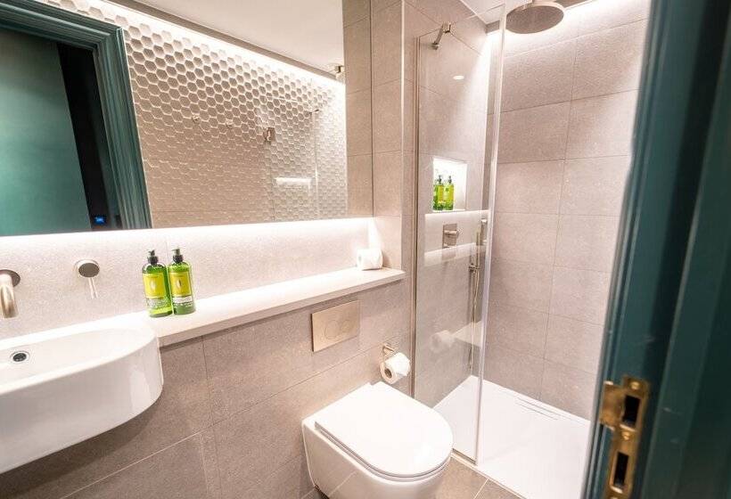 Отель Forty Seven