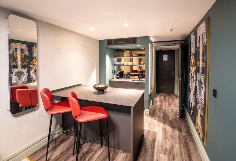 Отель Forty Seven