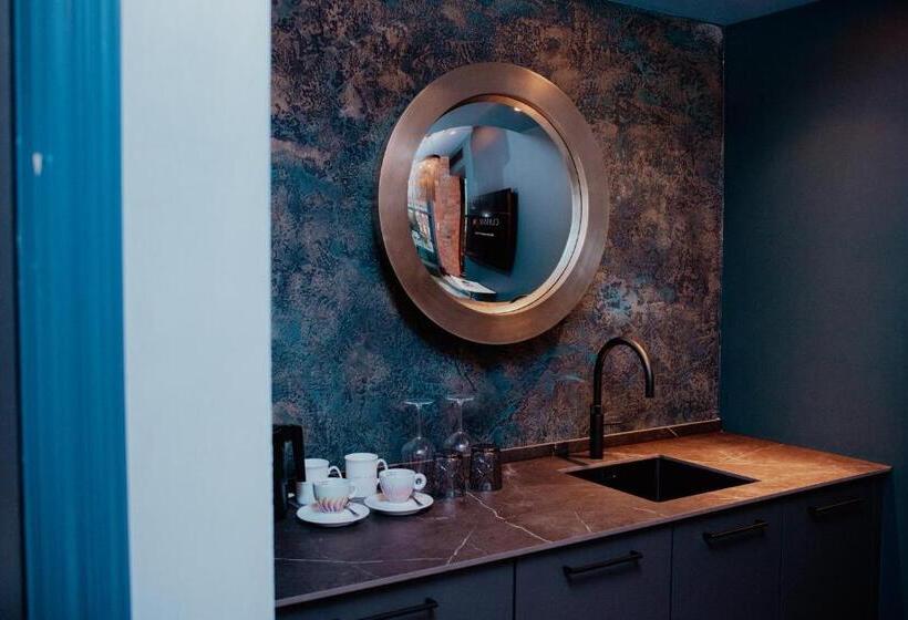 Отель Forty Seven