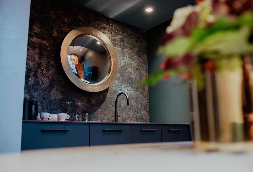 Отель Forty Seven