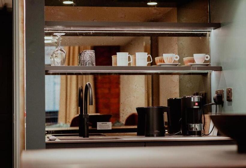 Отель Forty Seven