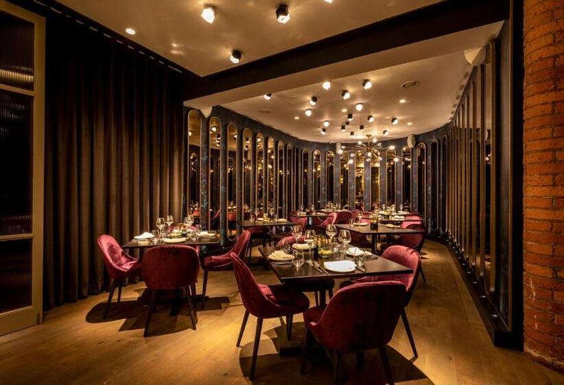 Отель Forty Seven