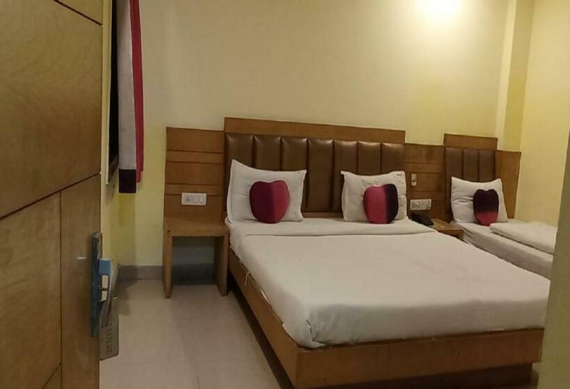 Отель Golden Gate By Wb Inn