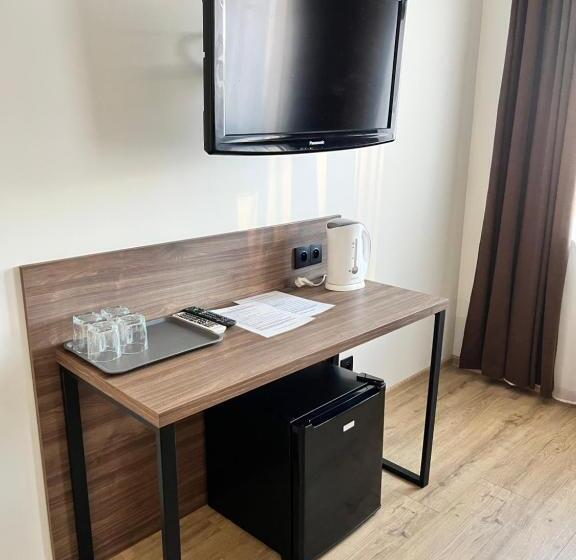 فندق I Restauracja „kristal”