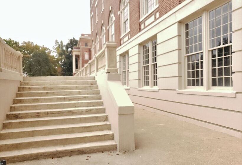 ホテル Inn At Blackstone