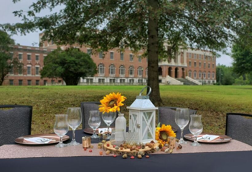 ホテル Inn At Blackstone