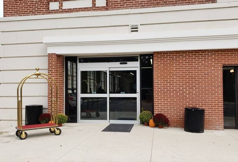 ホテル Inn At Blackstone