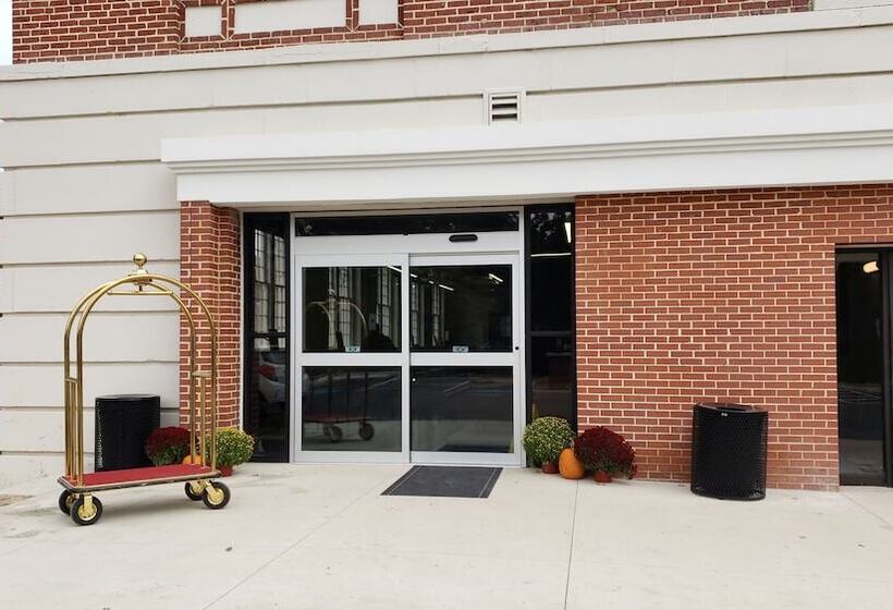 ホテル Inn At Blackstone