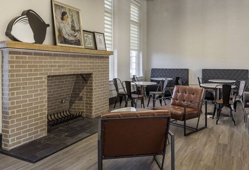 ホテル Inn At Blackstone