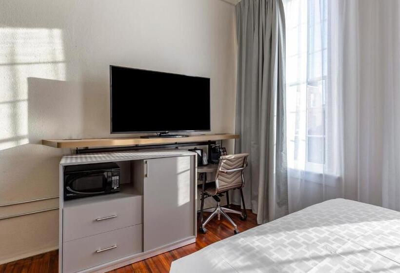 ホテル Inn At Blackstone