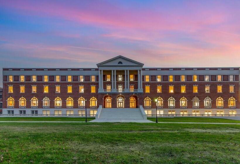 ホテル Inn At Blackstone