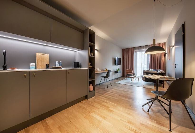 هتل Ipartment Berlin Airport