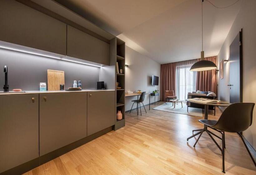 هتل Ipartment Berlin Airport