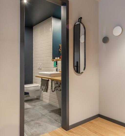 هتل Ipartment Berlin Airport