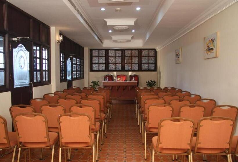 ホテル K K Residency Payyanur