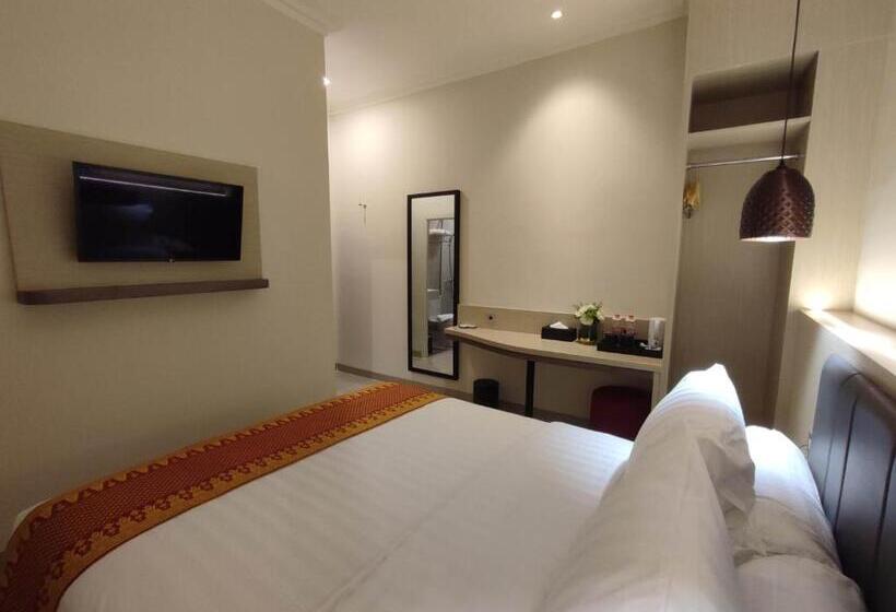 ホテル Kesuma Front One Boutique Palembang