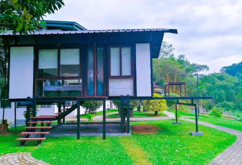 ホテル Kolonne Riverside Garden