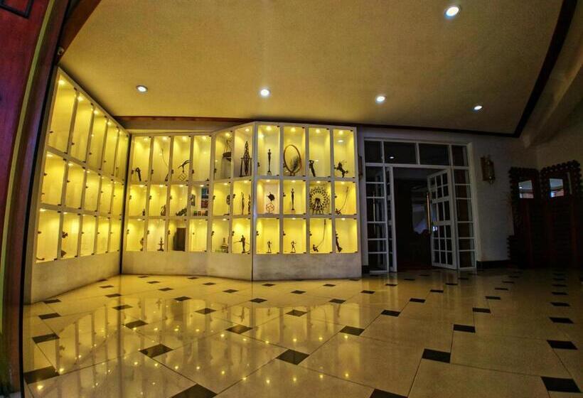 ホテル Kolonne Riverside Garden