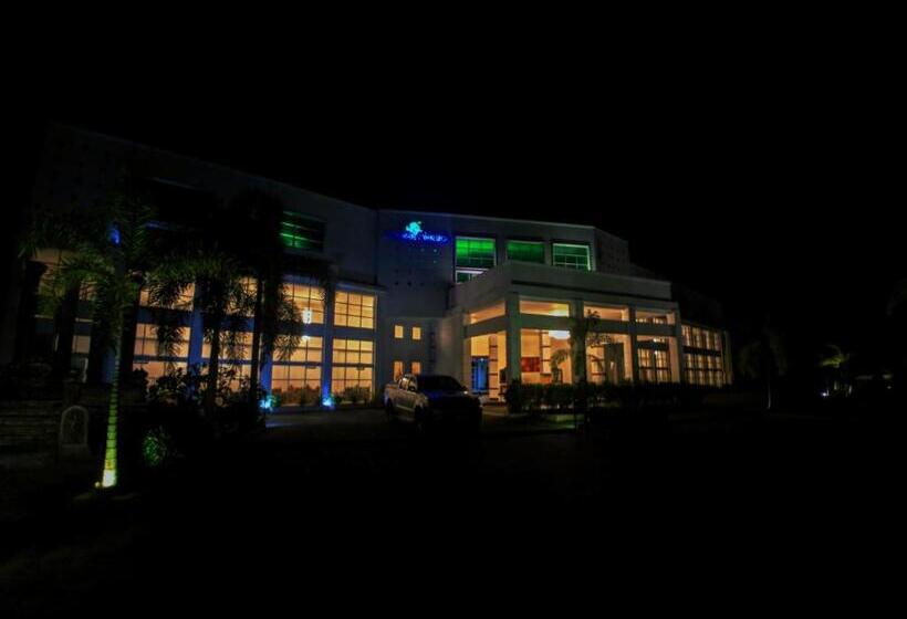 فندق Kolonne Riverside Garden