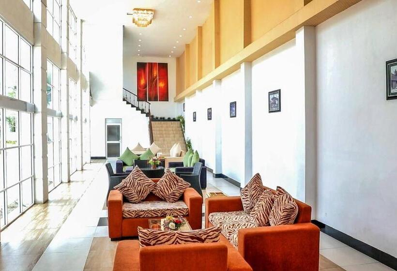 فندق Kolonne Riverside Garden