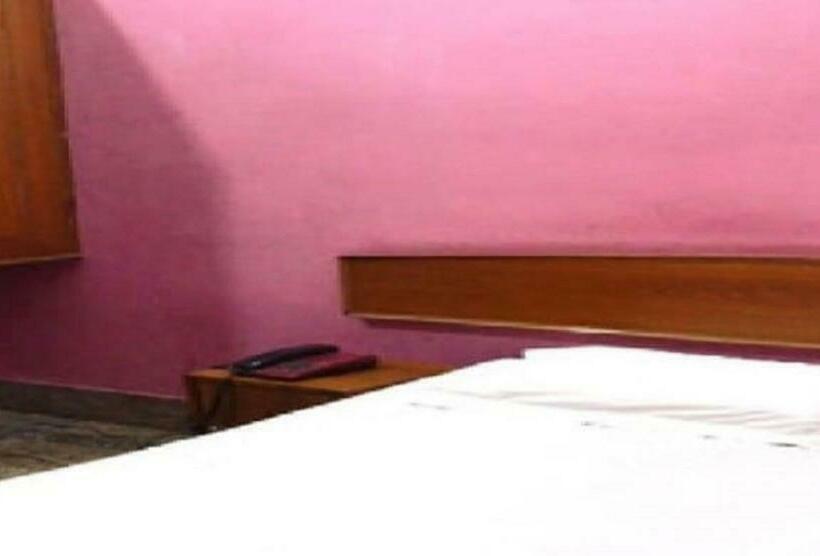 هتل Krishna Guest House By Wb Inn