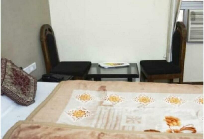 هتل Krishna Guest House By Wb Inn