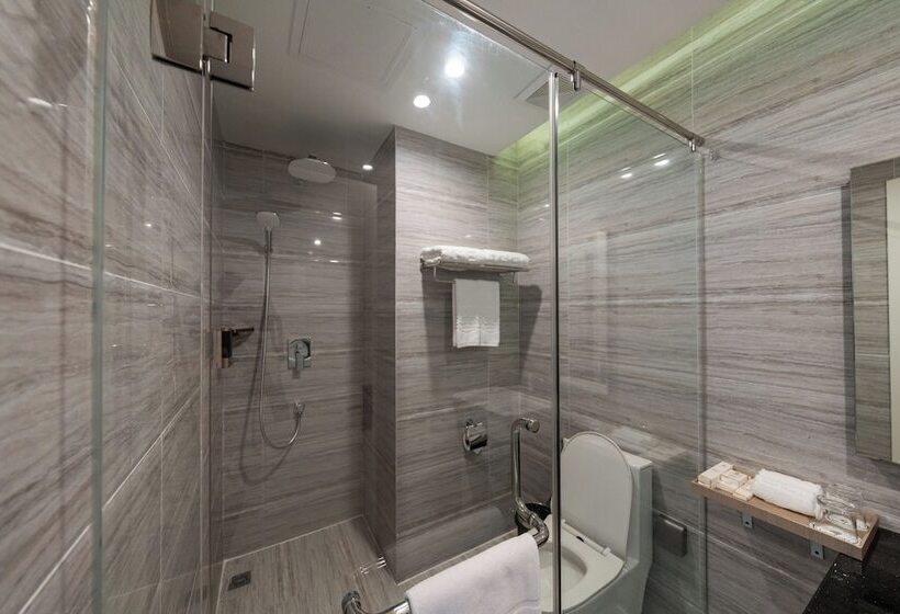 Legend Hotel And Resort