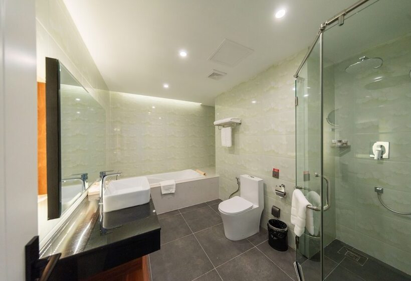 Legend Hotel And Resort