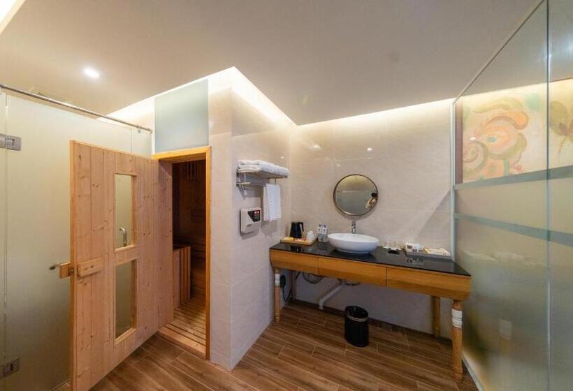 Legend Hotel And Resort