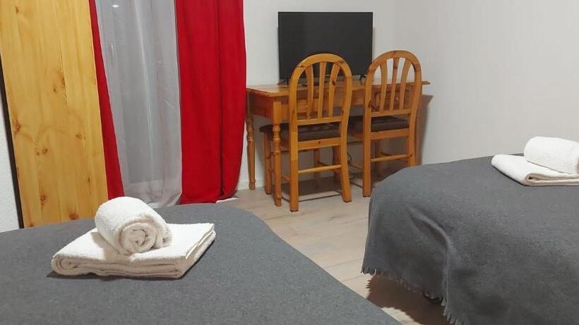 ホテル Les Touristes