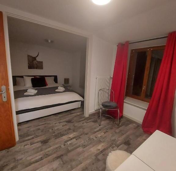 ホテル Les Touristes