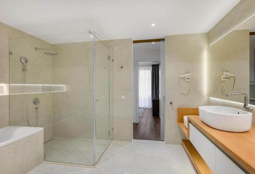 فندق Mövenpick Balaland Resort Lake Balaton