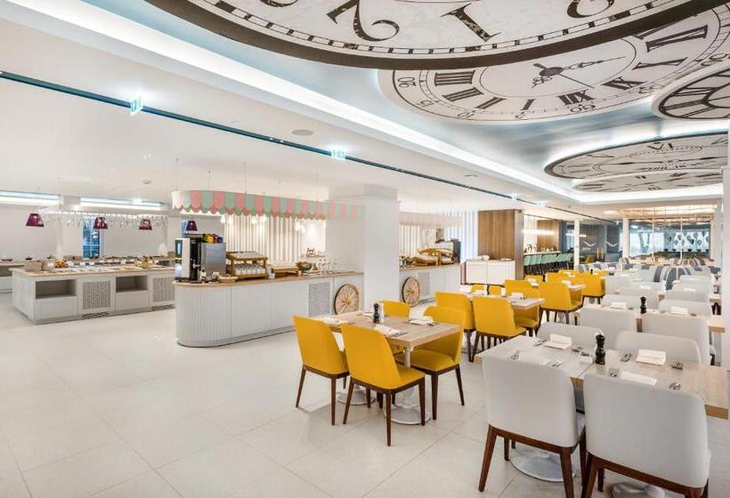 فندق Mövenpick Balaland Resort Lake Balaton