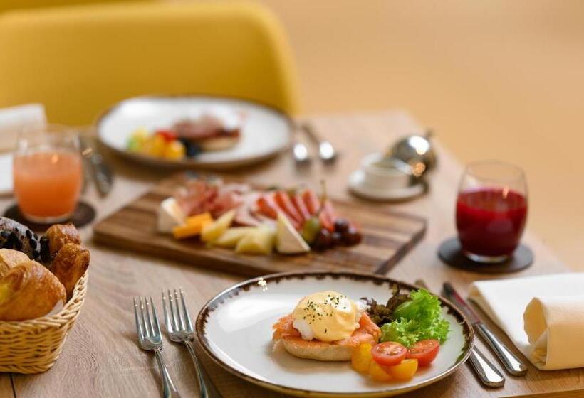 فندق Mövenpick Balaland Resort Lake Balaton