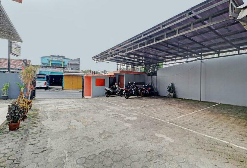 酒店 Oyo 91698 Ciwangi