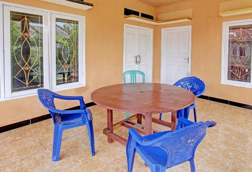 בית מלון כפרי Oyo 92197 Zahira Homestay