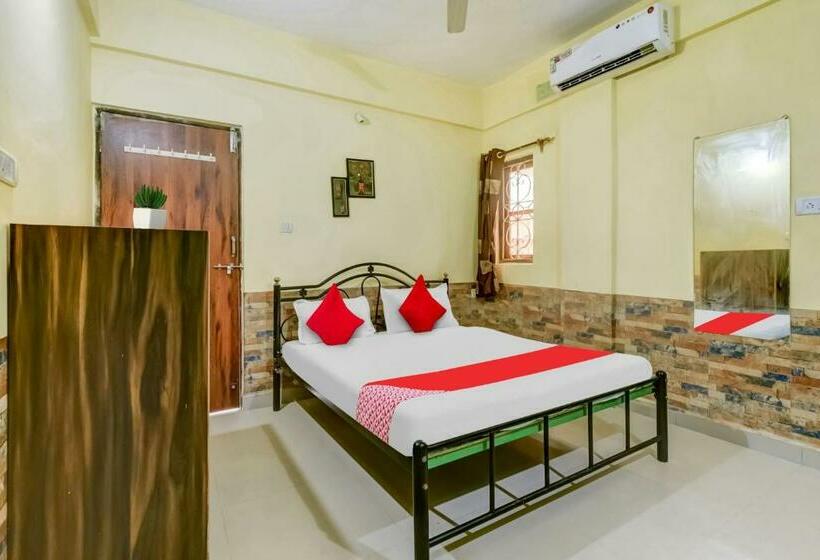 호텔 Oyo 93627 Durg Holiday Stay