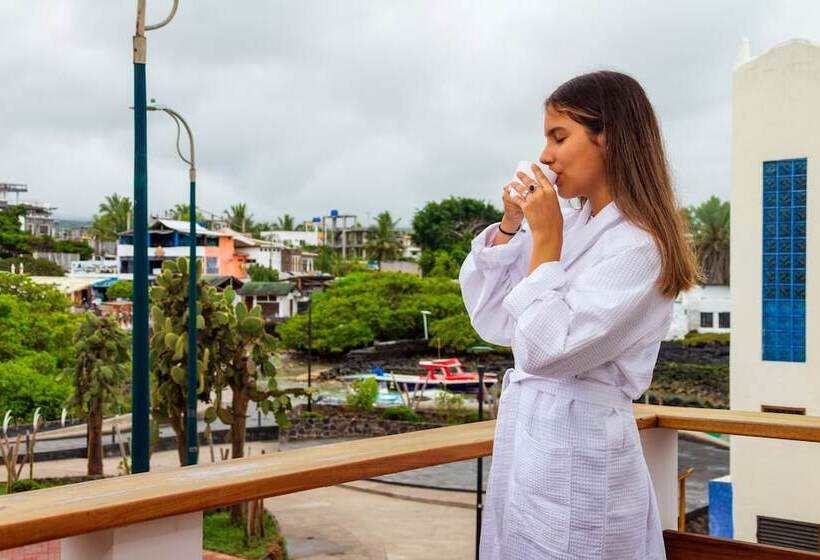 ホテル Plaza Luna Suites