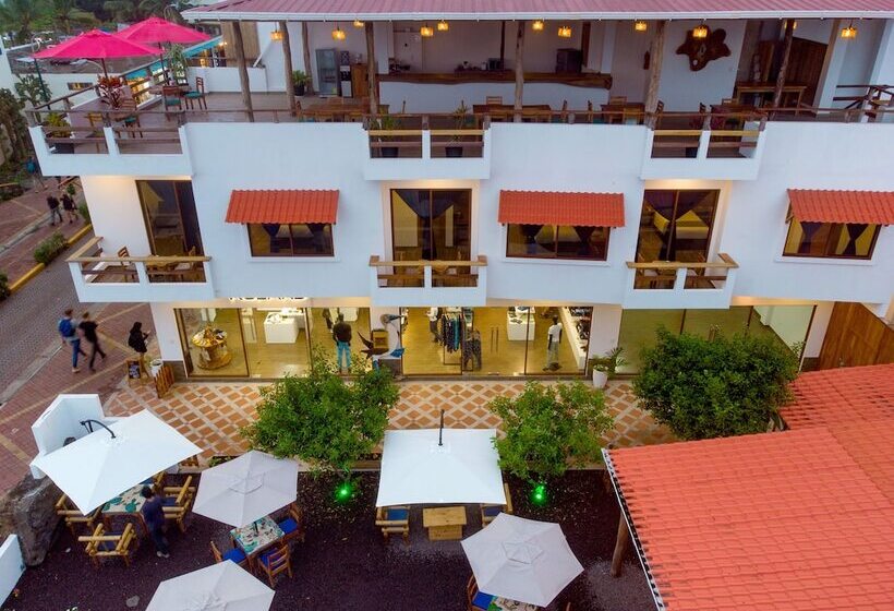 ホテル Plaza Luna Suites