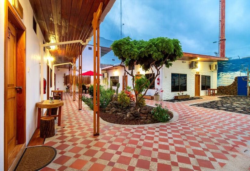 ホテル Plaza Luna Suites