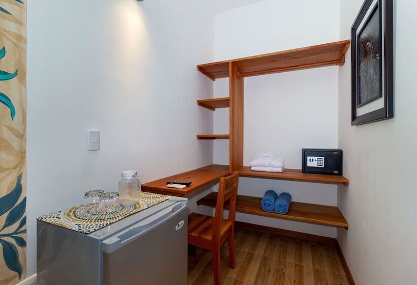 ホテル Plaza Luna Suites