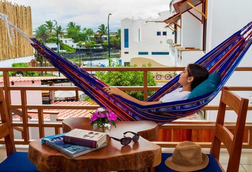 ホテル Plaza Luna Suites