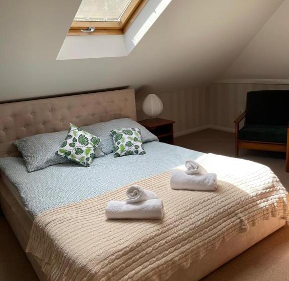 ホテル Restauracja Rozmarzyn