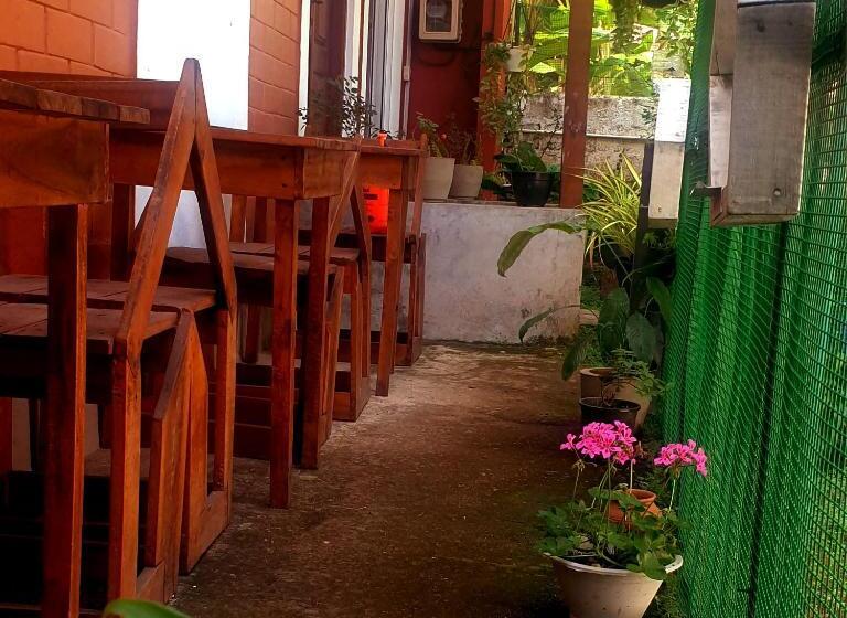 酒店 Roselin Villa By L2g